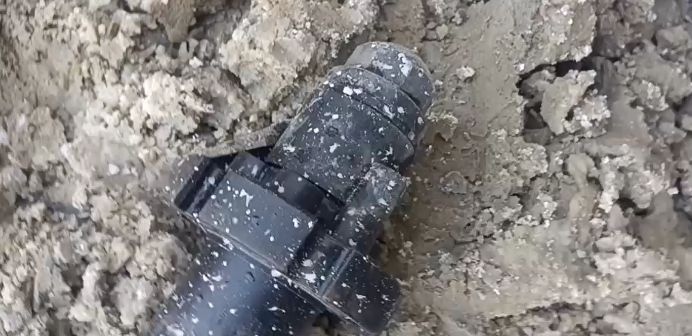 Anchor cable grouting pipe binding